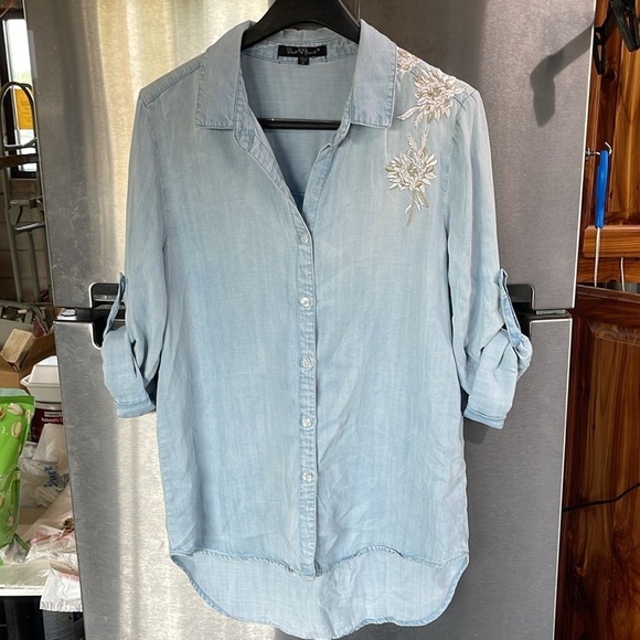Velvet Heart embroidered chambray denim shirt women’s sz S oversized highlow hem - Picture 1 of 12